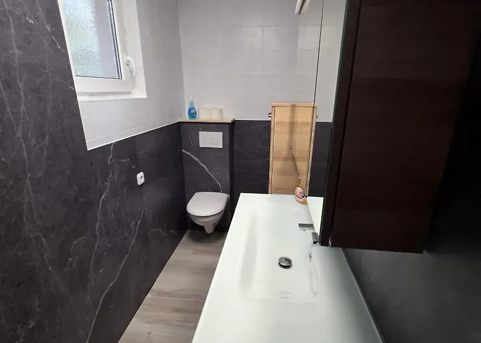 128 Am Zeulenrodaer * Zadelsdorf